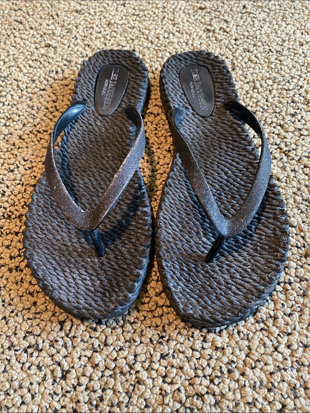 Ilse Jacobsen Black Women's Woven-Texture Flip Flop Sandals